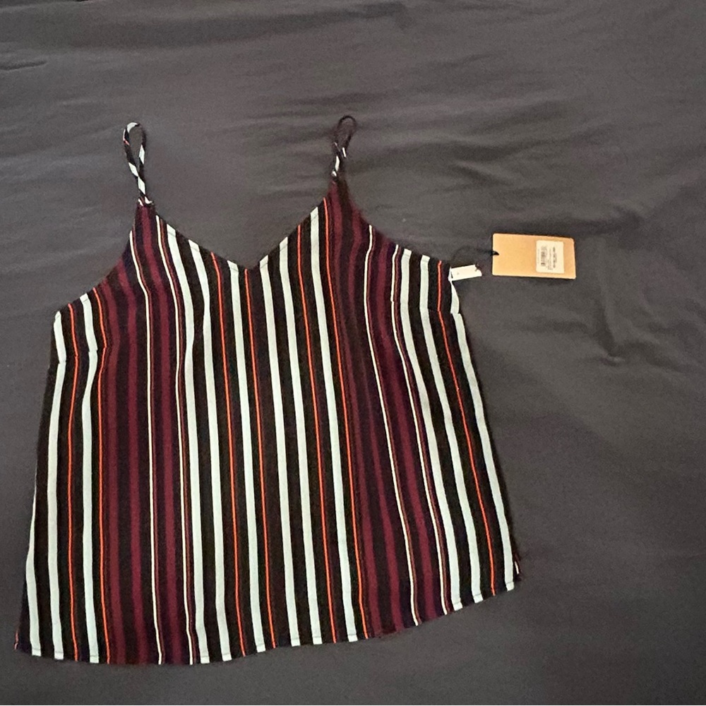 New women’s Halogen spaghetti strap tank blouse size medium